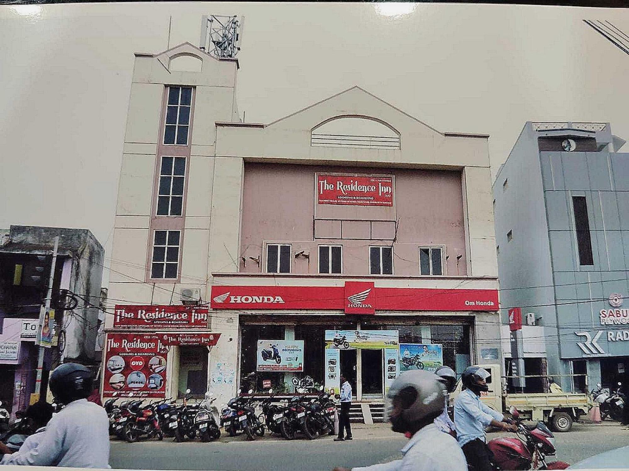 SPOT ON 76575 Tulsi Guest House Brahmapur Extérieur photo
